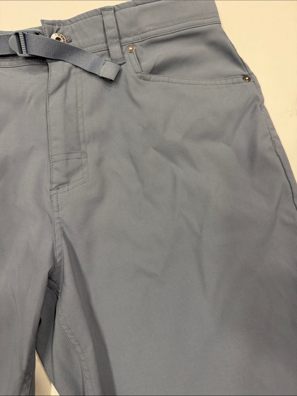 Gerry Men's Gray Hybrid Shorts with Integrated Belt - Picture 5 of 13